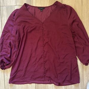 Banana republic women’s top with buttons